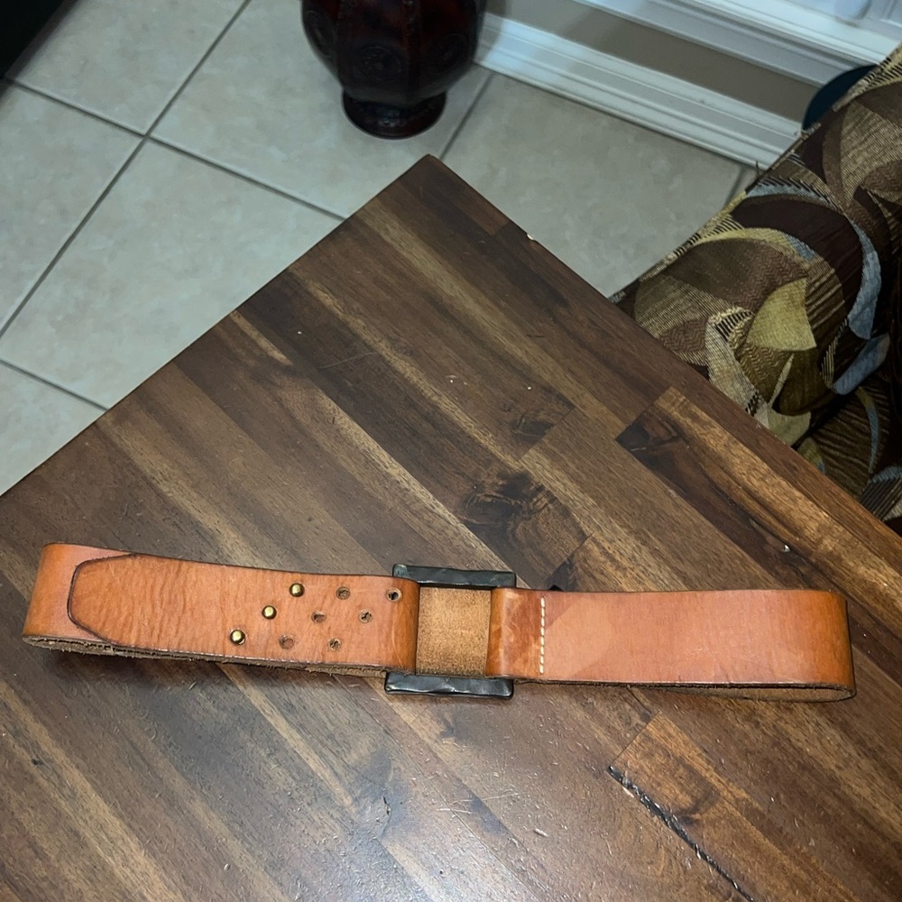 Brave Leather Belt Cognac color with Copper Accents Size 34” Y2K
